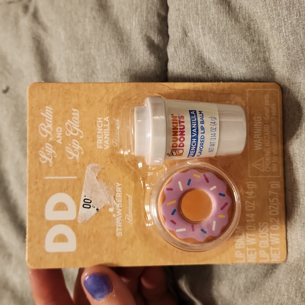 Dunkin donuts DD lip balm and gloss NEW!